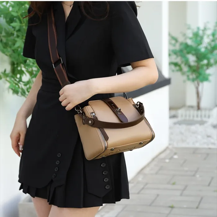 Luxury Crossbody Shoulder Bag (Khaki)